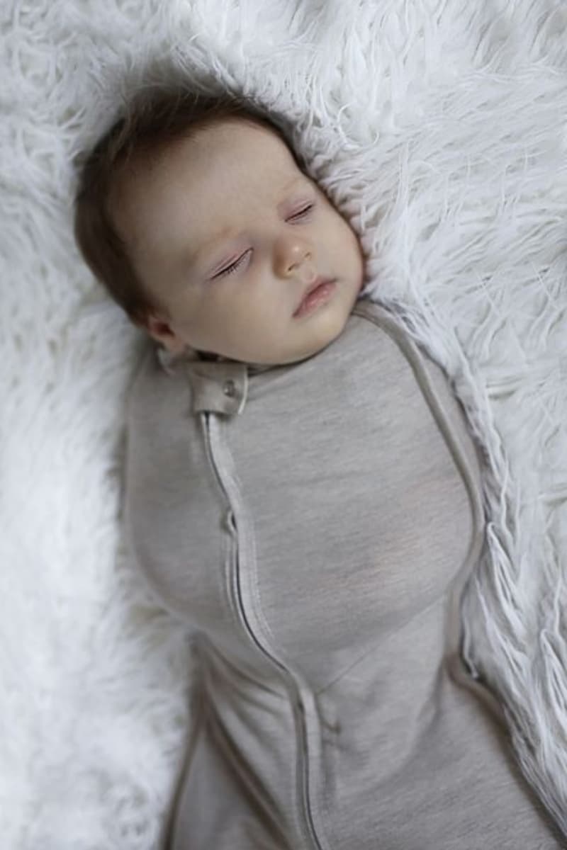 saci swaddle sleepee